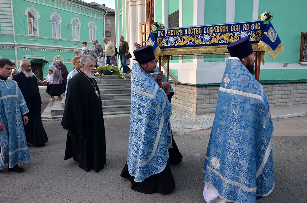 Глава Пермской митрополии совершил Чин Погребения Божией Матери