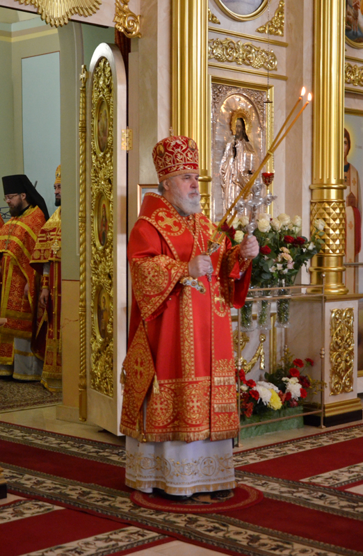 Архиерейское богослужение в понедельник Светлой седмицы